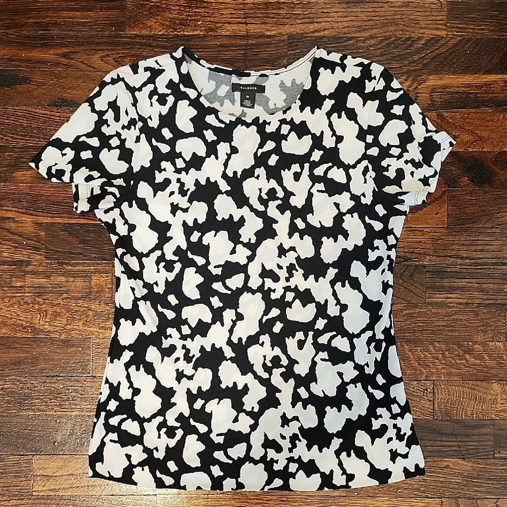 Halogen Short Sleeve Blouse With Black And White Design Comfortable Essential